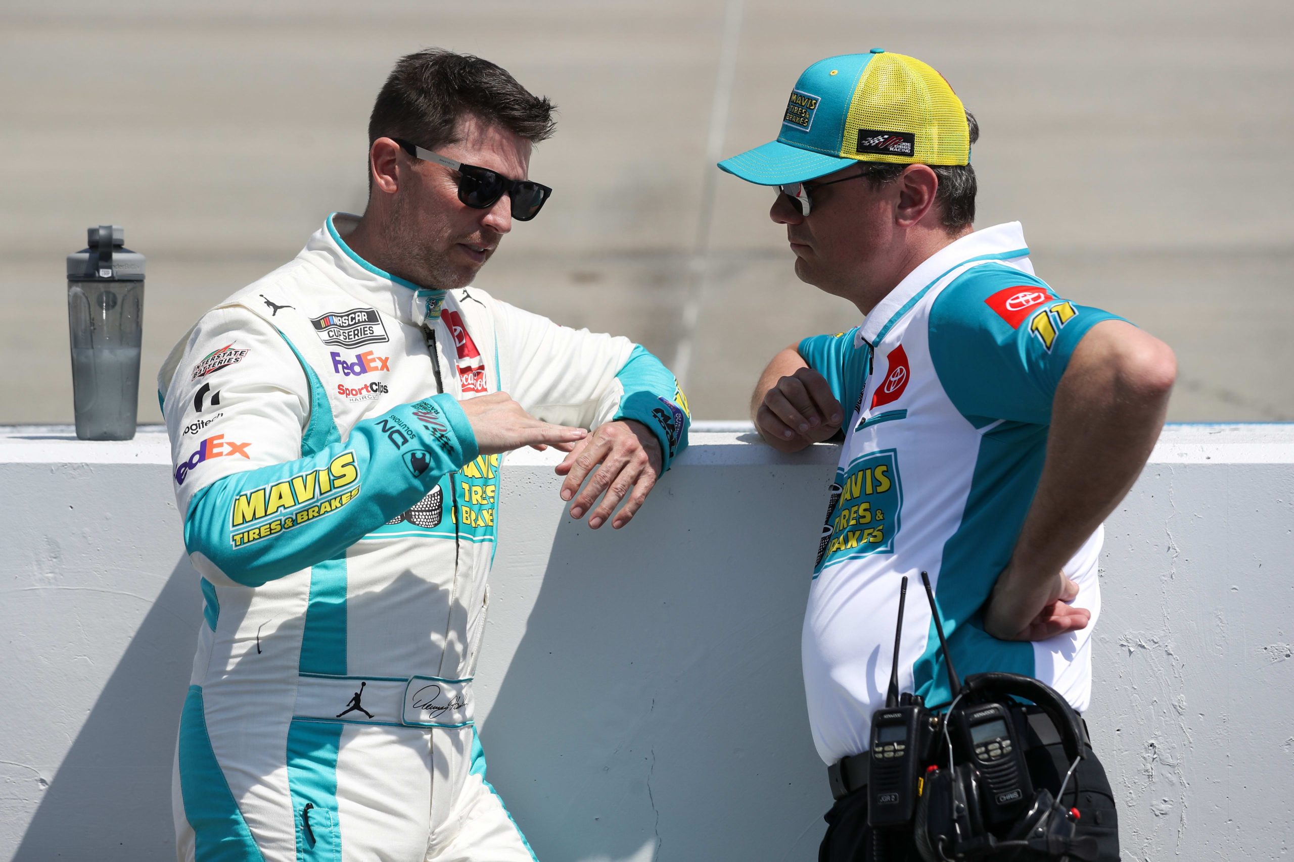 joe gibbs racing saksÞker chris gabehart i en rettssak som ryster motorsportsverdenen. fÄ alle detaljer og oppdateringer her.