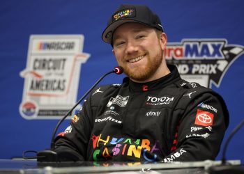 bob jenkins vinner antitrust-søksmål mot nascar, og styrker rettighetene i motorsportindustrien.